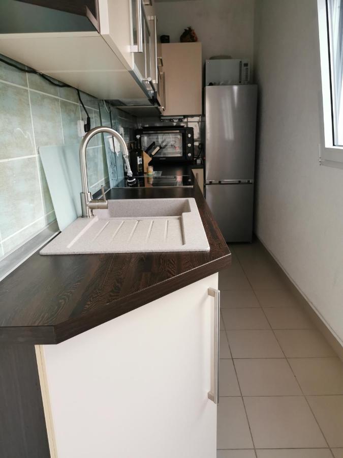 Apartment Mira - Sea View Trogir Extérieur photo
